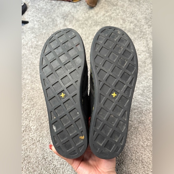 Dr. Martens Shoreditch Greasy - Picture 9 of 9